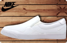 10·NIKE SLIP-ON